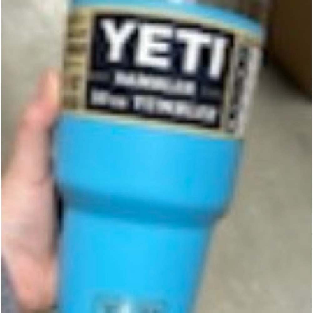 YETI Reef Blue Rambler Tumbler